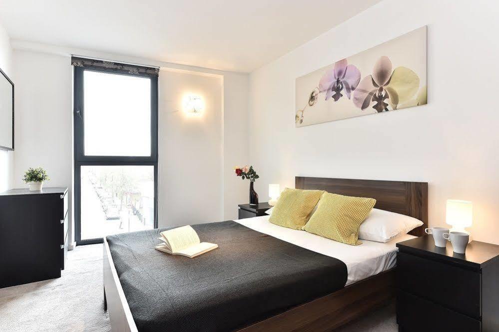 Premier Tower Bridge Apartment * Londra